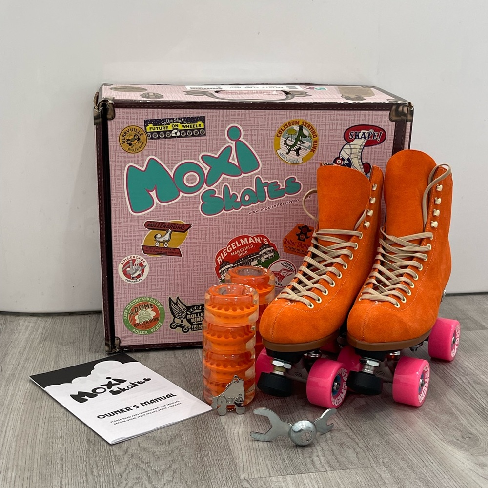 Brand New Clementine Moxi Lolly Roller Skates!!!